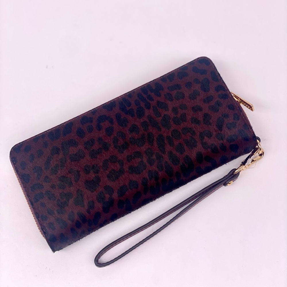Michael Kors Leopard Print Large Continental Wallet - Picture 11 of 16